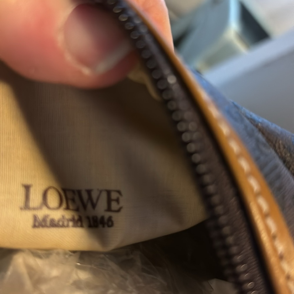 LOEWE CANVAS & LEATHER TRIM TAN BROWN LOGO CLUTCH MAKEUP BAG - Picture 9 of 9